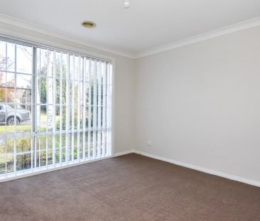 11 Lyrebird Place, Orange. - Photo 4