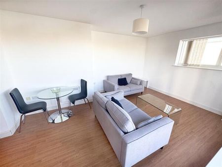 Sinope, Birmingham - Photo 4