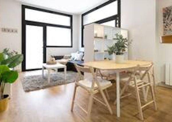 Carrer de Pau Alsina, Barcelona, Catalonia 08024