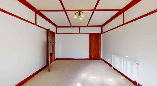 Character in Karori! - Photo 1