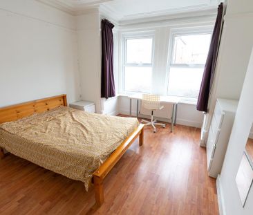 6 bedroom house to rent - Photo 4