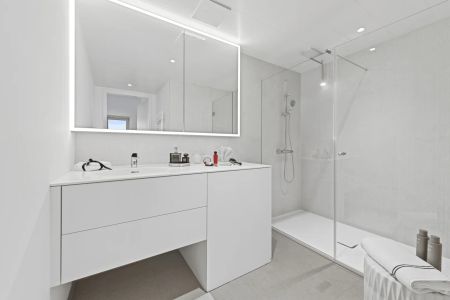 3-Zimmer-Eckwohnung mit Südpanorama über Wien im DC2 Tower - Photo 3