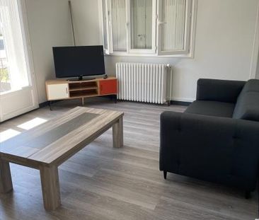 Location Appartement 1 pièce 11m² POITIERS 86000 - Photo 1