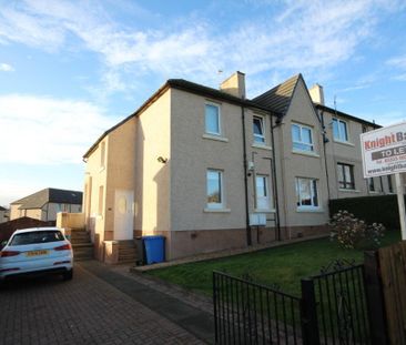 3 bedroom flat to rent - Photo 4