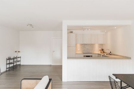 Zeer zonnig 3 slaapkamer appartement met terras - Photo 4