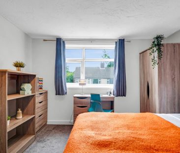 1 bedroom in a house share to rent - Photo 1