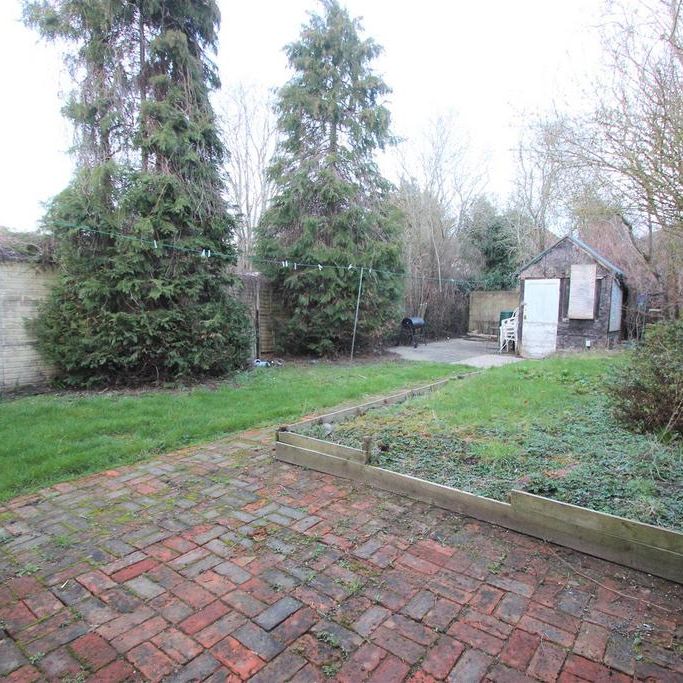 1 bedroom in a house share to rent - Photo 1