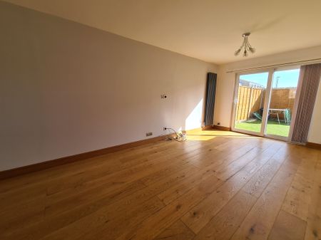 3 bedroom terraced house to rent - Photo 2