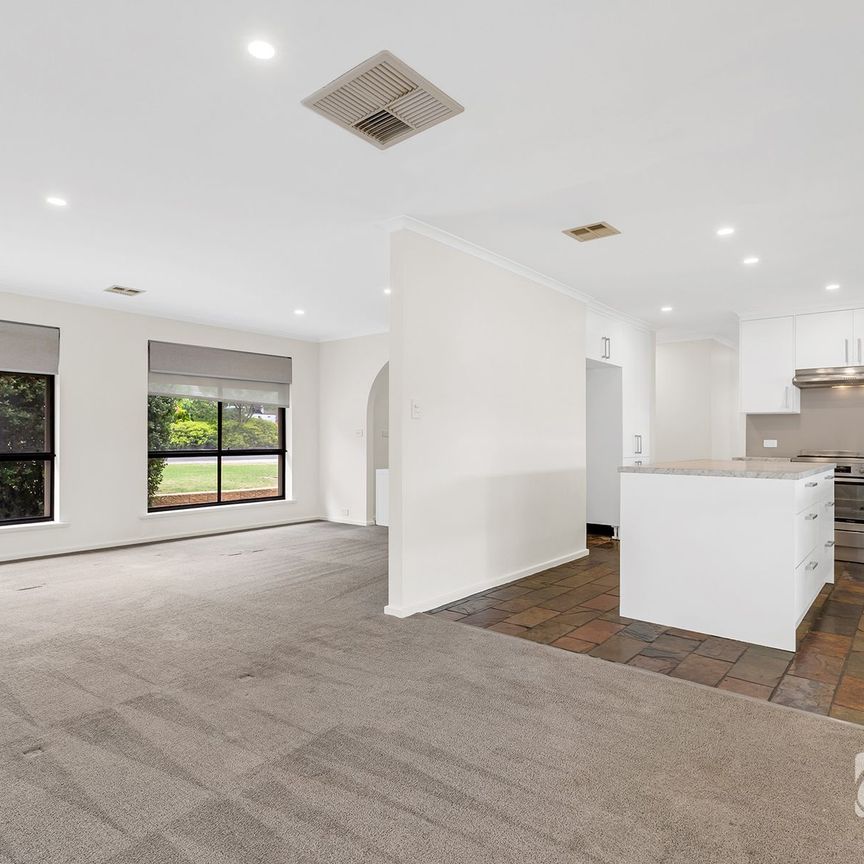 84 Carruthers Drive, Modbury North - Photo 1