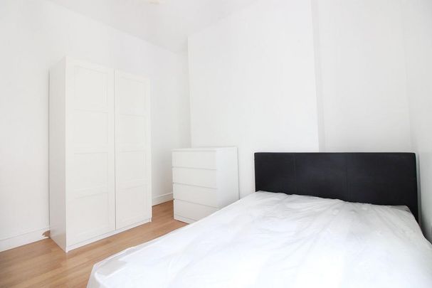 3 bedroom flat to rent - Photo 1