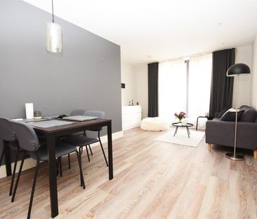 211-217 Lower Richmond Road, Richmond, Surrey, TW9 - Photo 2