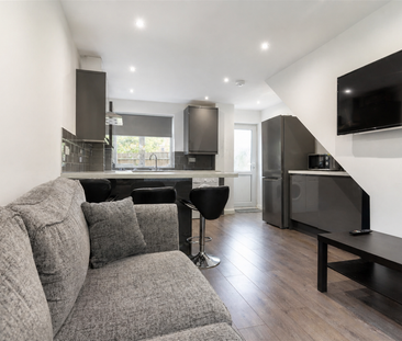 5 bedroom house to rent - Photo 1