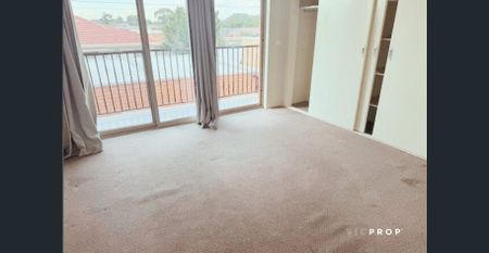 Convenient & Low-Maintenance Townhouse Living - Photo 2