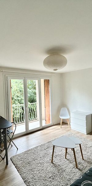 A louer : Appartement meublé T1 de 28.55 m² avec balcon + parking à Toulouse - Photo 1