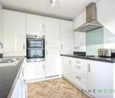3 BEDROOM House - Semi-Detached - Photo 5