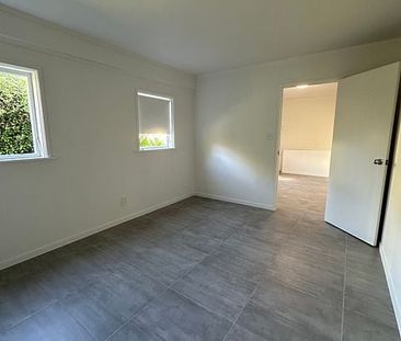 Charming Beach Haven 3 Bedroom Unit - Photo 1