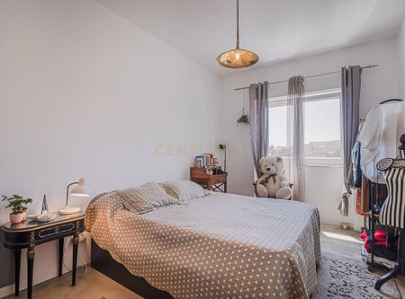 Almada, Setúbal Municipality - Photo 4