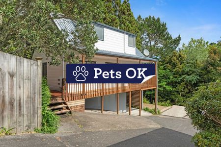 Extraordinary East Coast Rd Home - Photo 4