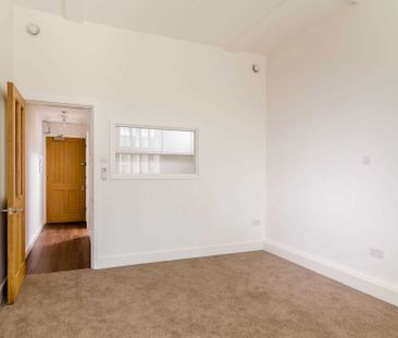 The Coachworks - Photo 3