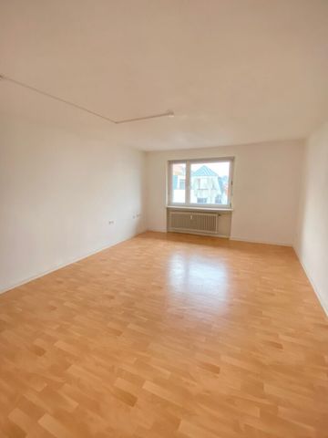Gepflegte 3 ZKB mit Balkon in Stadennähe - Photo 4