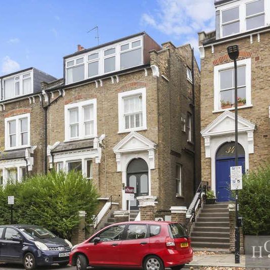 Portland Rise, N4 - Photo 1