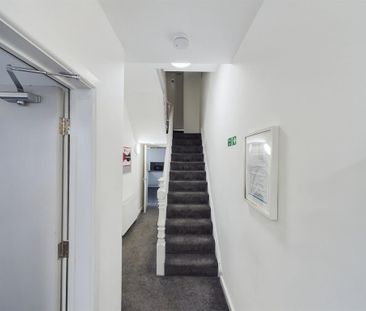 6 bedroom house of multiple occupation to rent - Photo 5