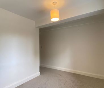 Henlade, Taunton - Photo 5