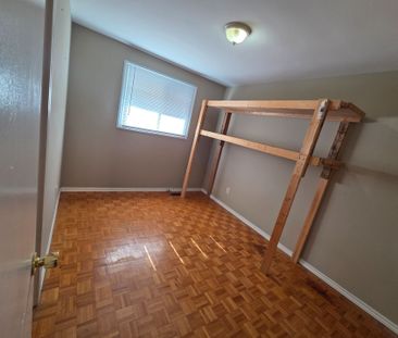 For Lease - 31 Lambs Lane, Clarington, Ontario - Photo 6