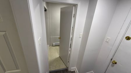For Lease - 676 Mount Pleasant Road Unit# Unit B4, Toronto, Ontario - Photo 2