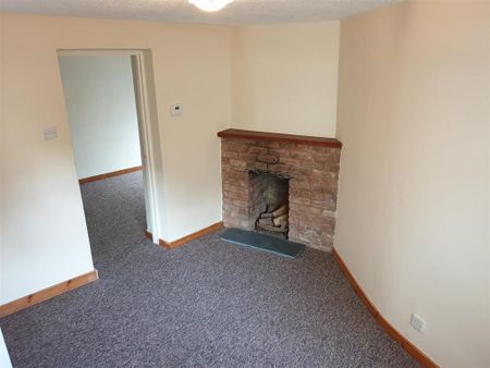 2 bedroom semi-detached house to rent - Photo 2