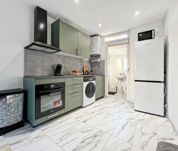 Location Appartement 2 pièces 28m² NICE 06000 - Photo 3