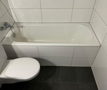 Fully renovated 3-room apartment with balcony in Dortmund Scharnhorst. - Foto 1