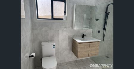 Private 2 Bedroom home - Photo 4