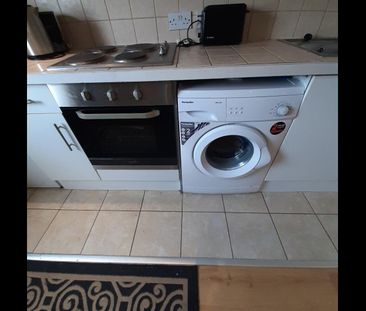 1 Bed Flat, Cambridge Street, SW1V - Photo 1
