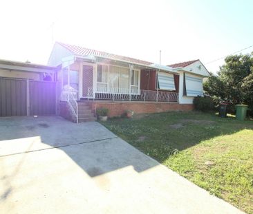 LOCATION !!! LOCATION !!! 4 BEDROOMS HOUSE IN QUIET STREET - SHORT ... - Photo 6