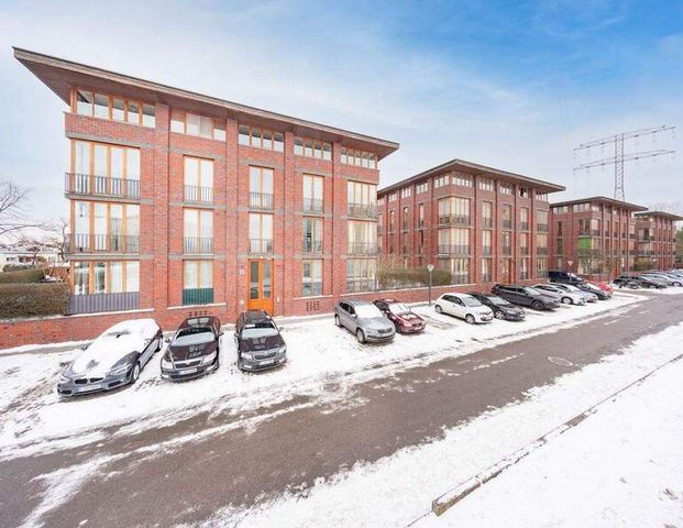 Dachgeschosswohnung in Alt-Hohenschönhausen ab sofort neu zu vermieten - Foto 1