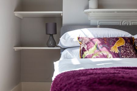 2 Bed Flat, North End Road, SW6 - Photo 5