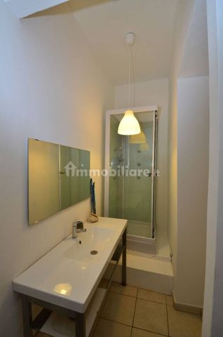 Bilocale via Vittorio Emanuele II 108, Centro Storico, Catania - Photo 4