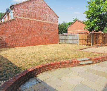 Pollards Green, Chelmsford - Photo 1