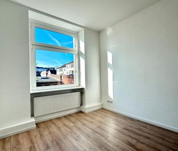 Frisch sanierte 3,5-Zimmer-Altbauwohnung in zentraler Lage von Wupp... - Photo 6