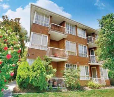 11/12 Irving Street, Malvern VIC 3144 - Apartment For Rent | Domain - Photo 2