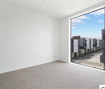 Brand New Apartment at the heart of Te Atatu South - Photo 3
