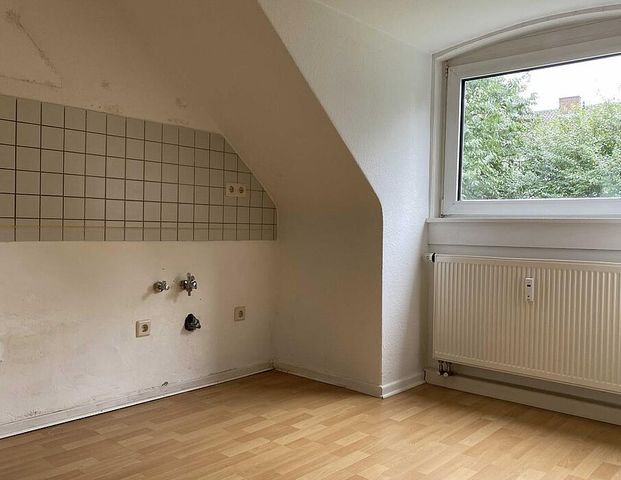 Gemütliches Wohnen am Mattenberg! 3 Zimmer im Dachgeschoss - Photo 1