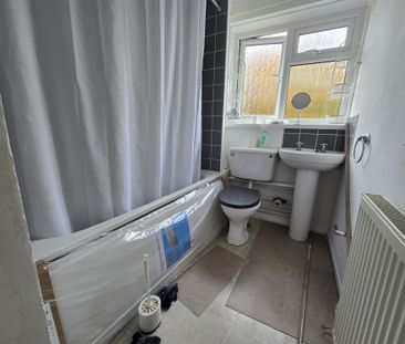 Winvale, Slough - Photo 4