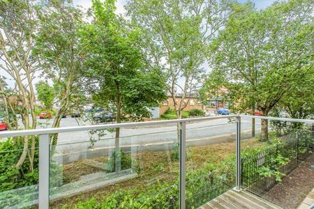 1 bedroom in a house share to rent - Photo 4