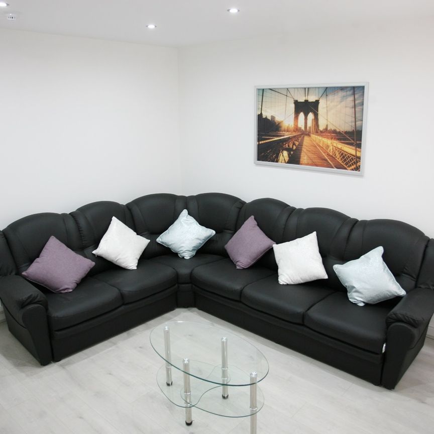 6 Bed Terraced House, Edinburgh Road, L7 - Photo 1