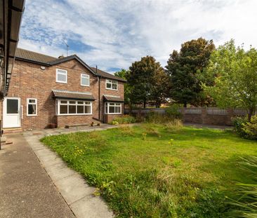 4 bed detached house to rent in Blackfriars Way, Longbenton, NE12 - Photo 2