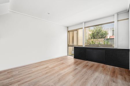 322 Young Street, Fitzroy VIC 3065 - Photo 4