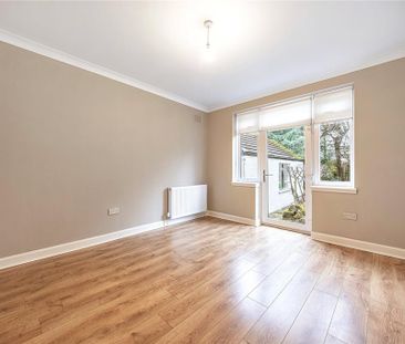 4 bedroom detached house to rent - Photo 5