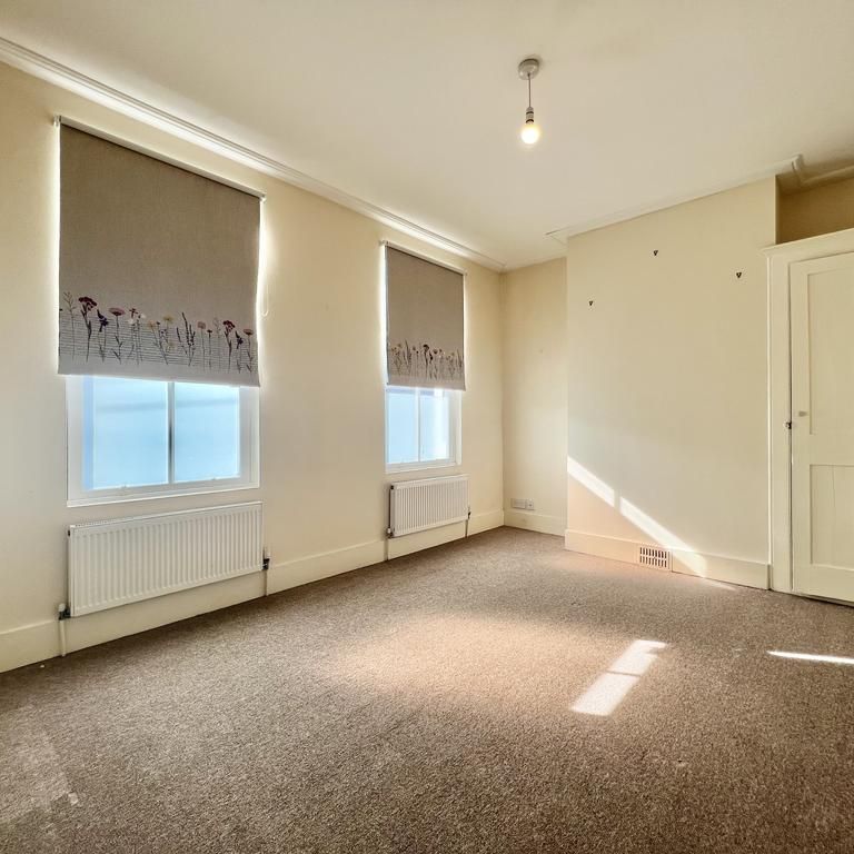 2 bedroom maisonette to rent - Photo 1